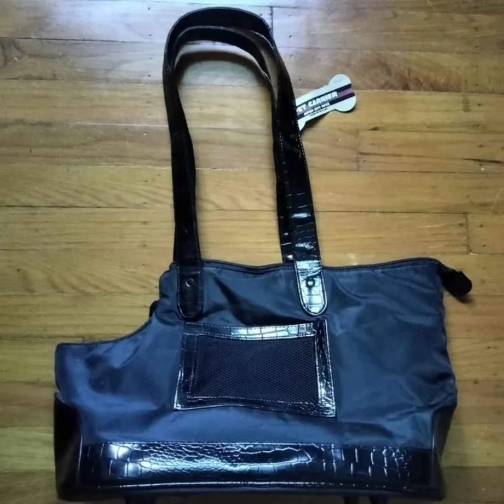 Chelsea Paws Black Pet Small Dog Carrier Up to 12 lb New With Tags